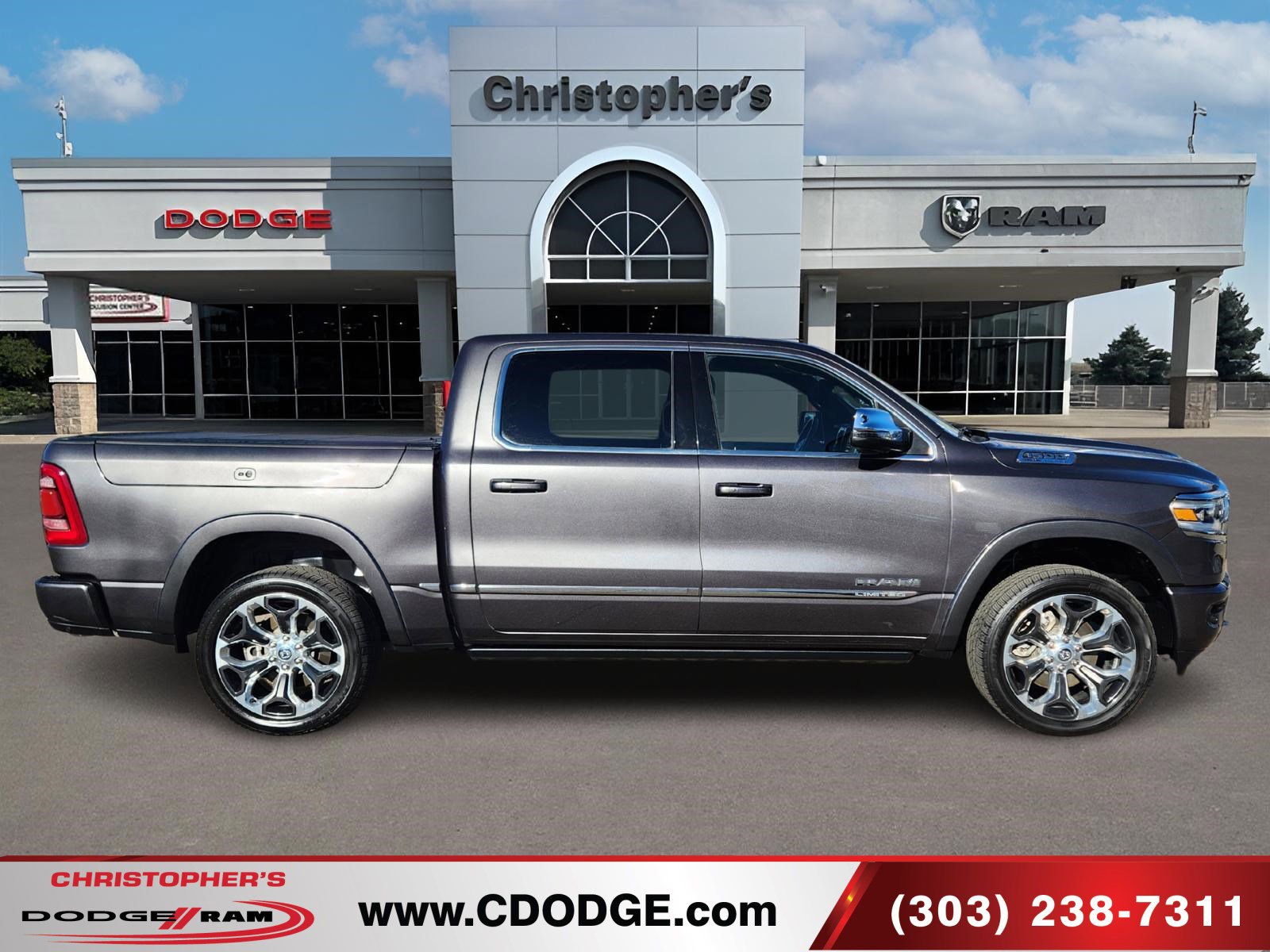 Used 2024 RAM 1500 Limited image 2