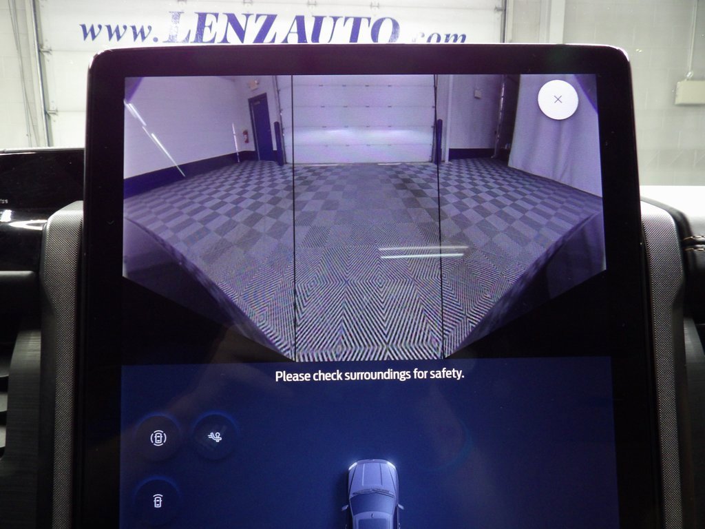 Used 2024 Ford Expedition Platinum image 16