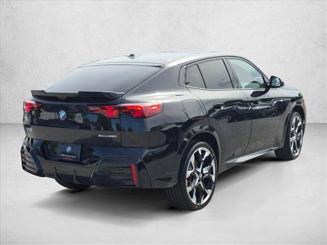 New 2026 BMW X2 xDrive28i w/ Technology Package AWD/4WD image 2