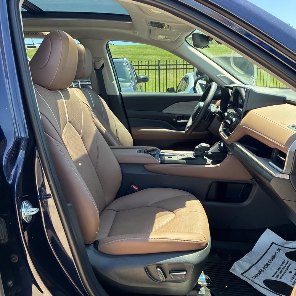 Certified 2026 Toyota Grand Highlander AWD image 6