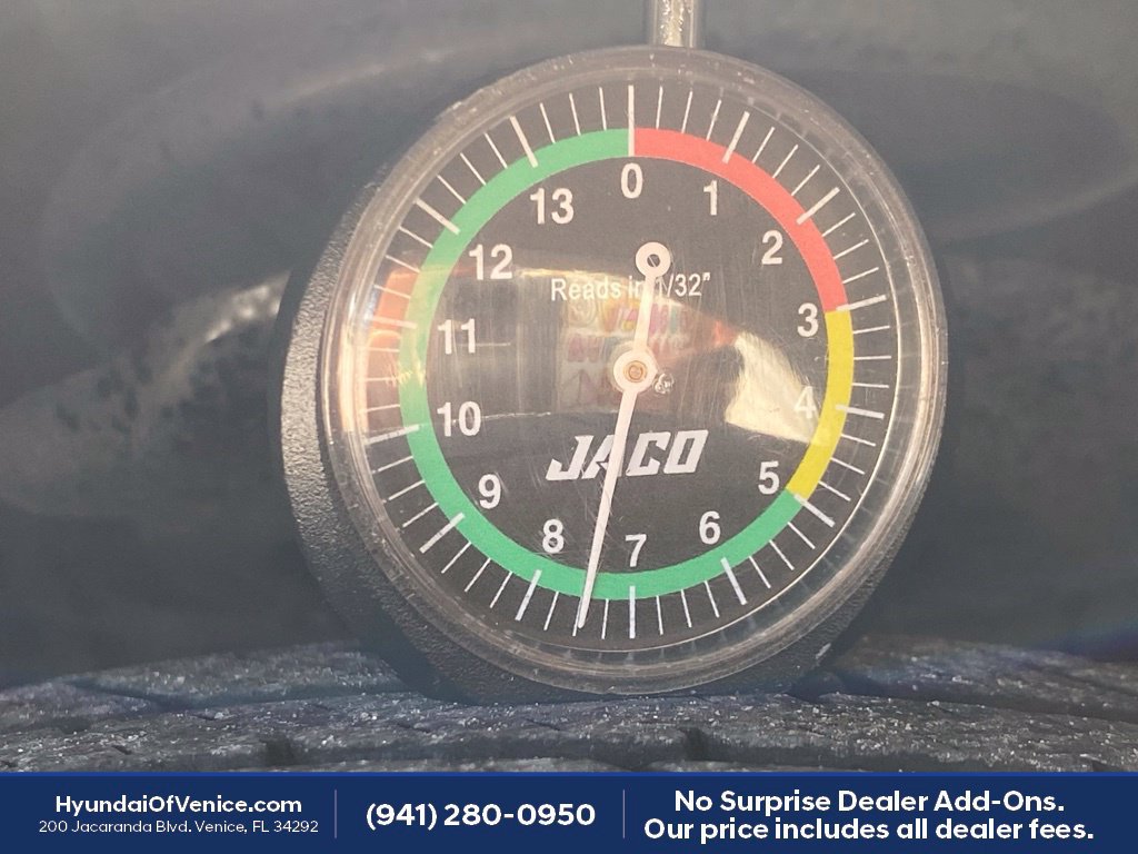 Used 2024 MAZDA MAZDA3 s FWD image 6
