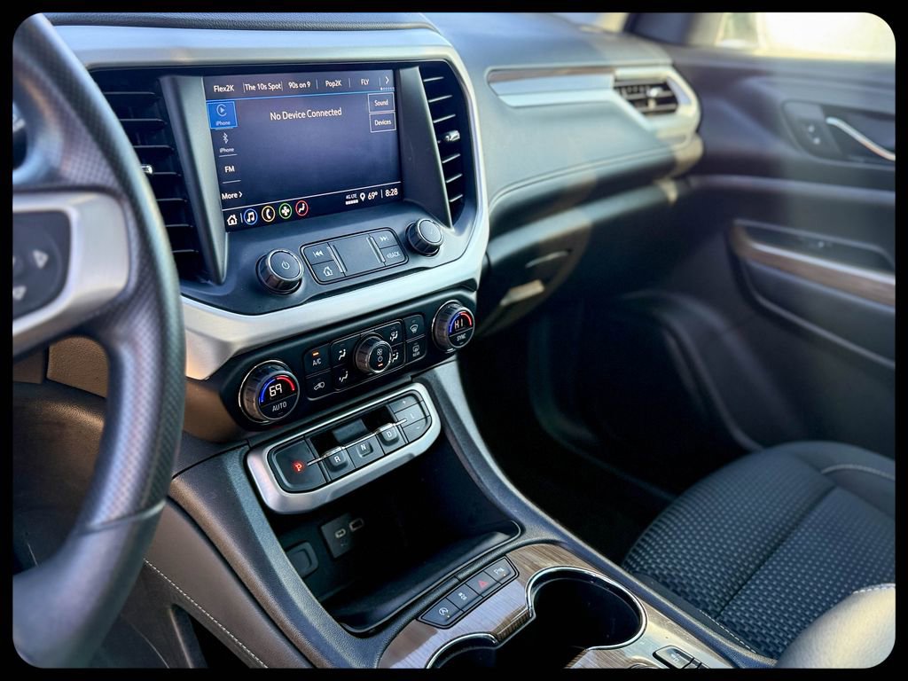 Used 2023 GMC Acadia SLE w/ Driver Convenience Package FWD image 26