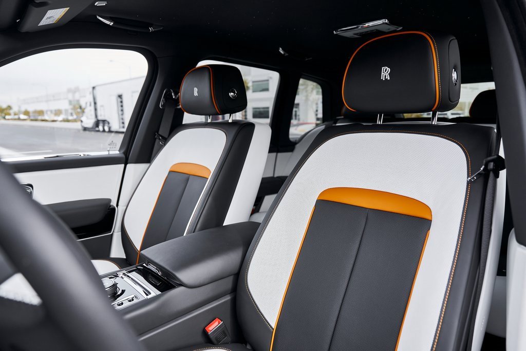 Used 2026 Rolls-Royce Cullinan image 53