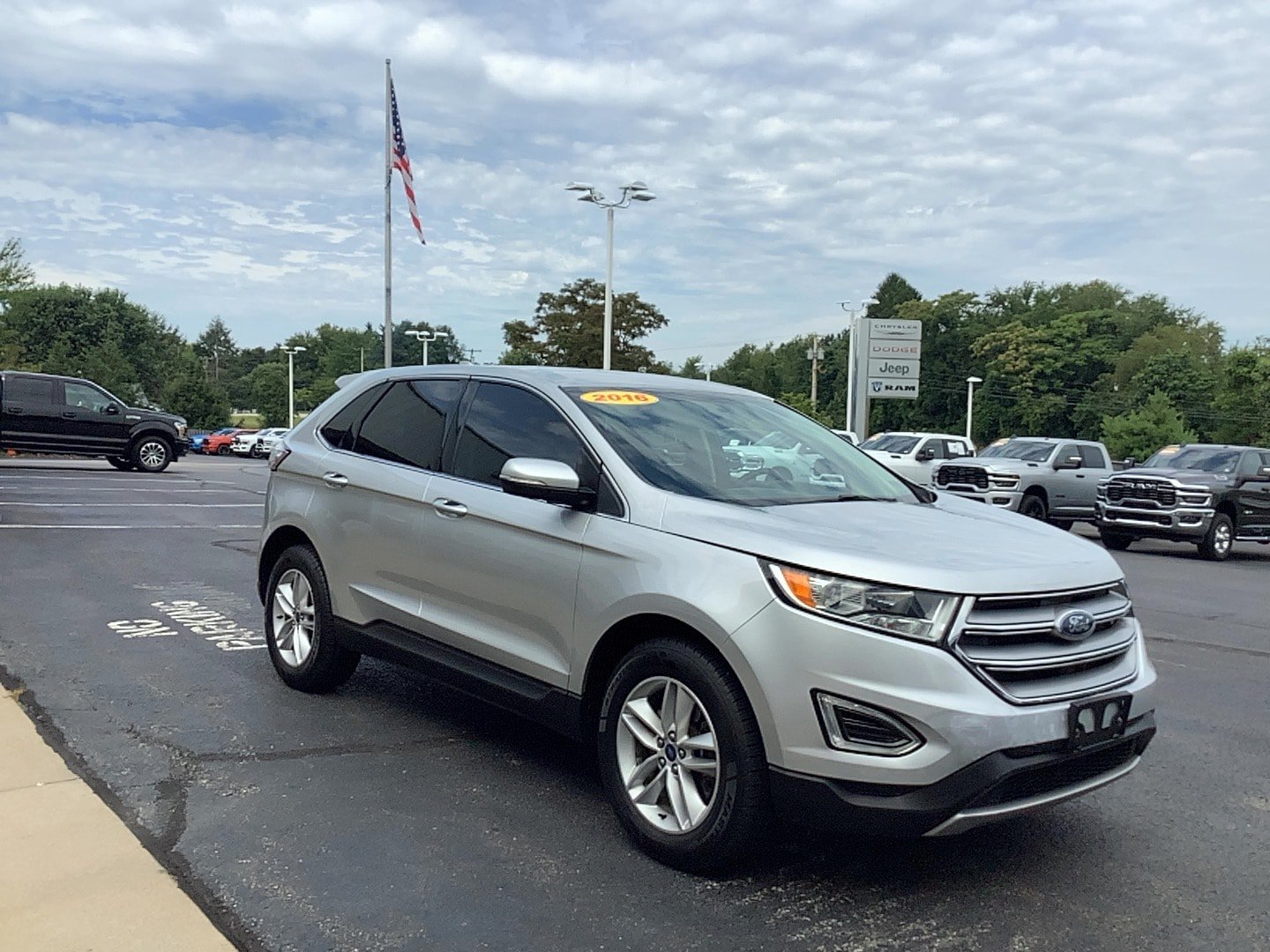 Used 2016 Ford Edge SEL AWD/4WD image 3