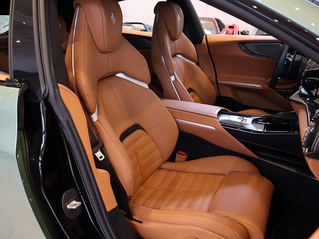 Certified 2024 Ferrari Purosangue AWD/4WD image 22