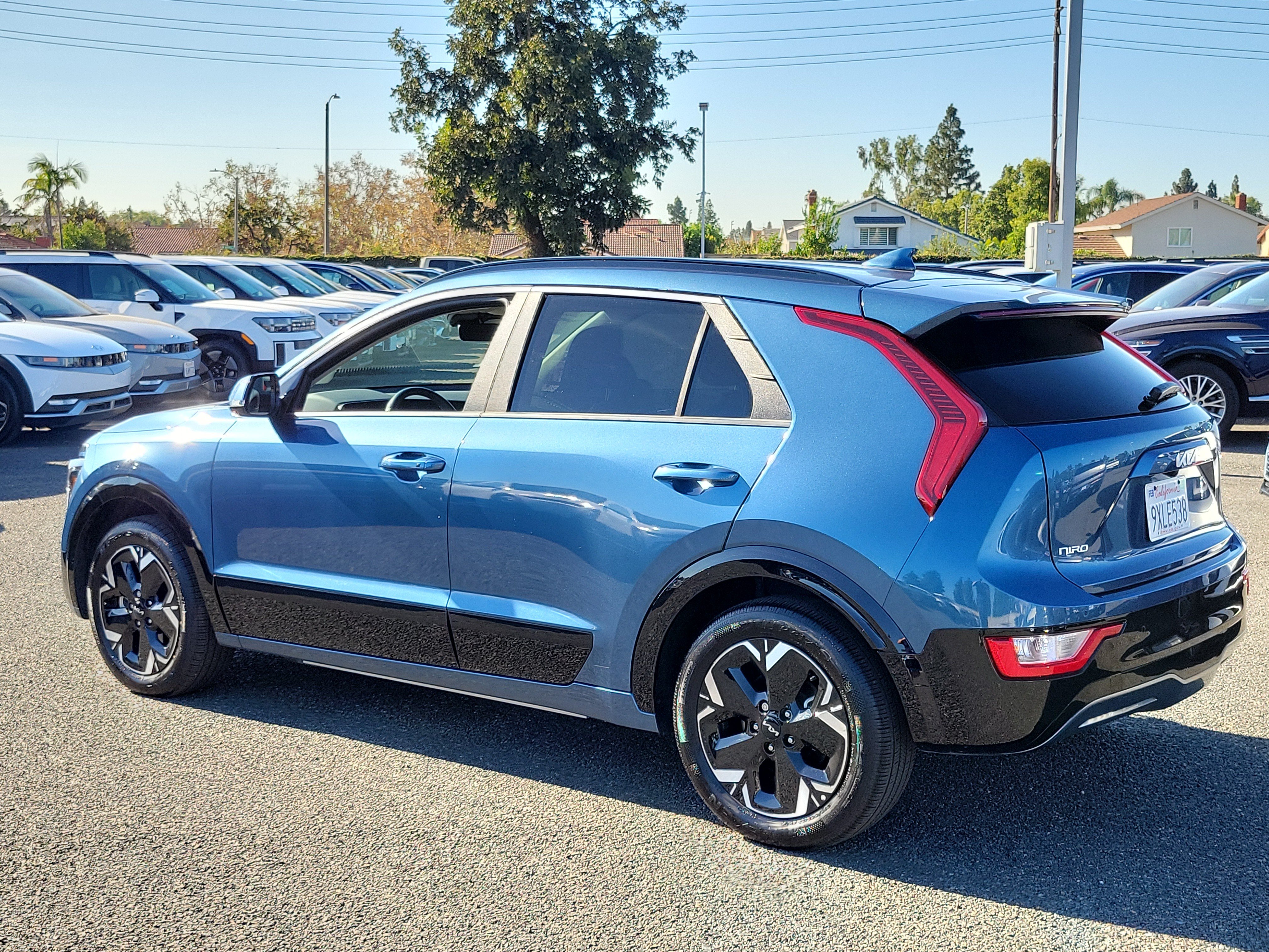 Used 2025 Kia Niro Wind w/ Wind Preserve Package FWD image 28