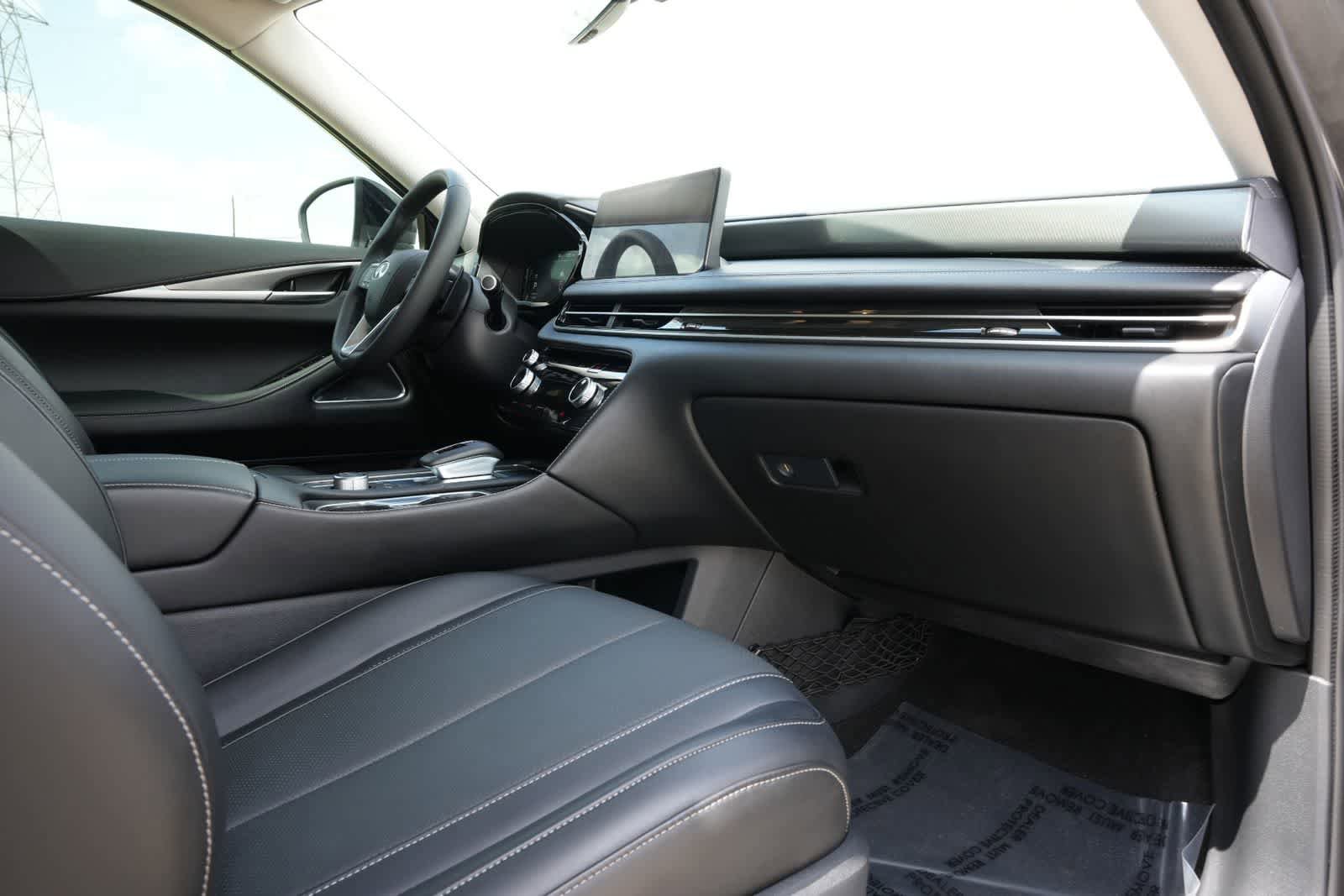 Certified 2025 INFINITI QX60 Luxe w/ Cargo Package image 23