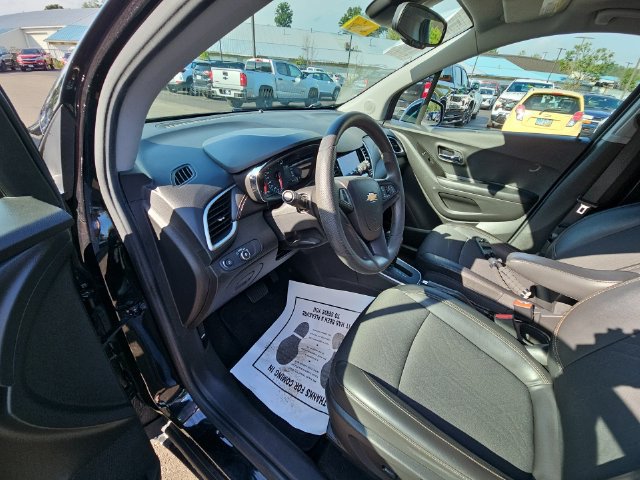 Used 2022 Chevrolet Trax LT AWD/4WD image 18