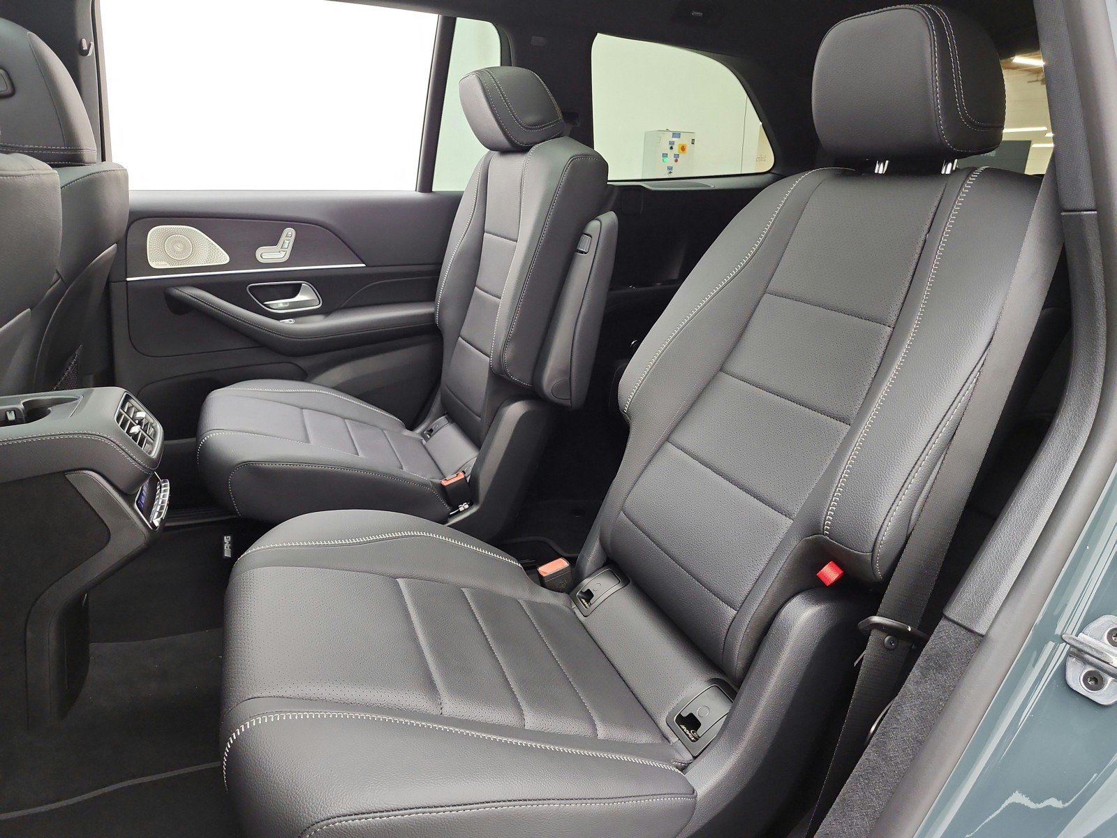 New 2027 Mercedes-Benz GLS 450 4MATIC image 11