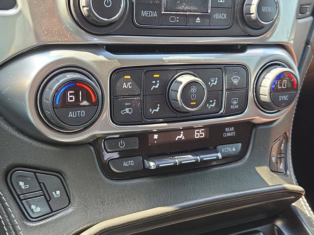 Used 2019 Chevrolet Suburban Premier w/ Premier Plus Edition AWD/4WD image 14