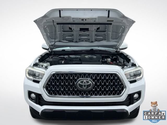 Used 2019 Toyota Tacoma TRD Sport image 16
