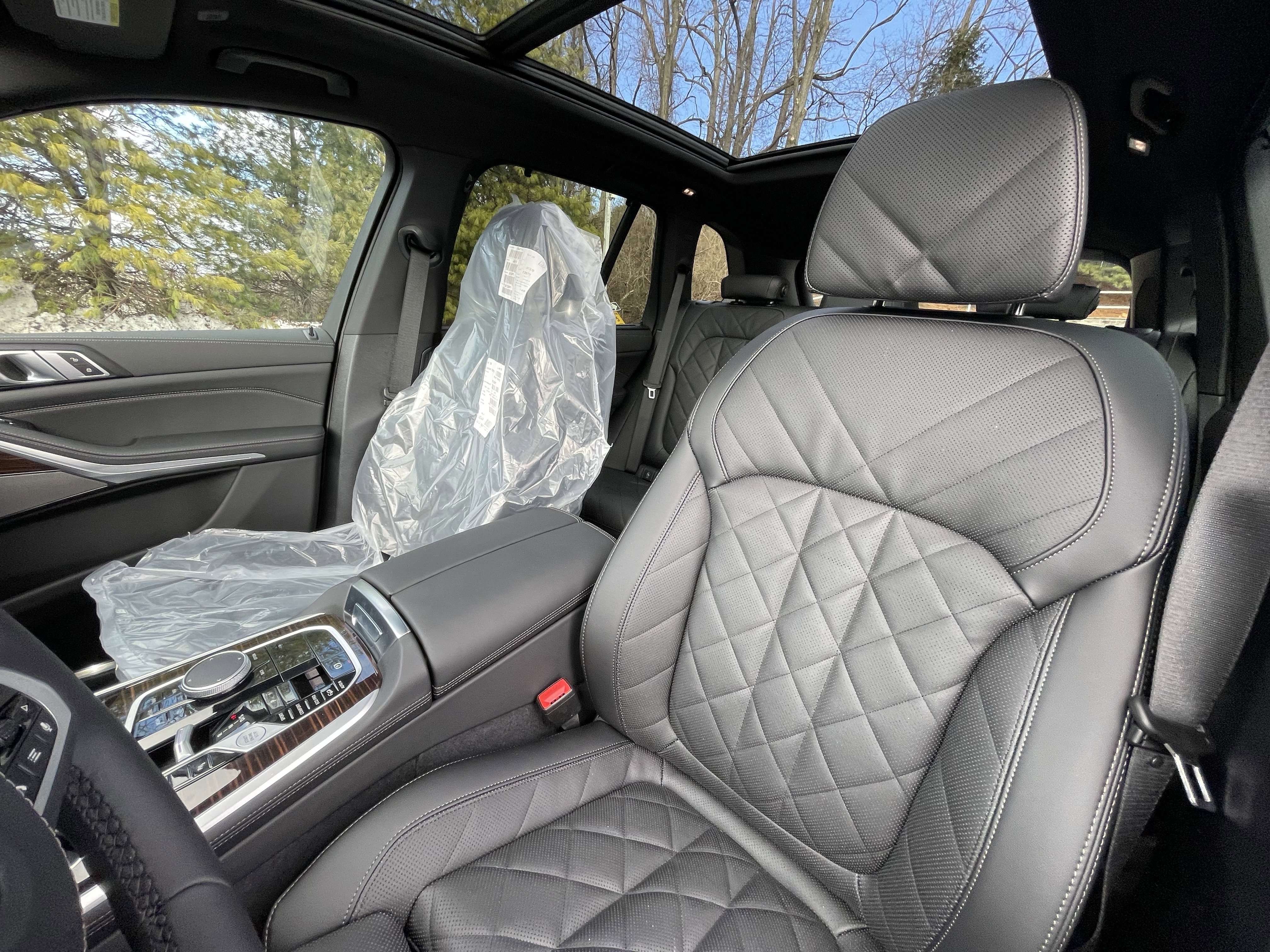 New 2026 BMW X5 xDrive40i w/ M Sport Package AWD/4WD image 8