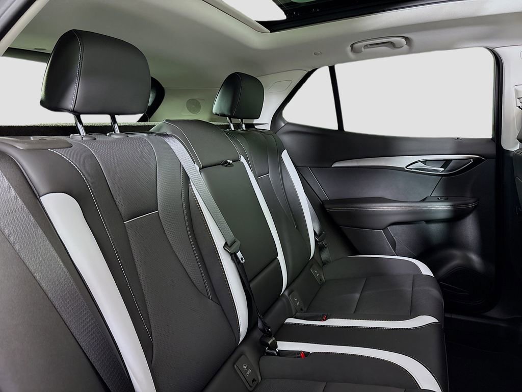 Used 2025 Buick Envision Sport Touring image 30
