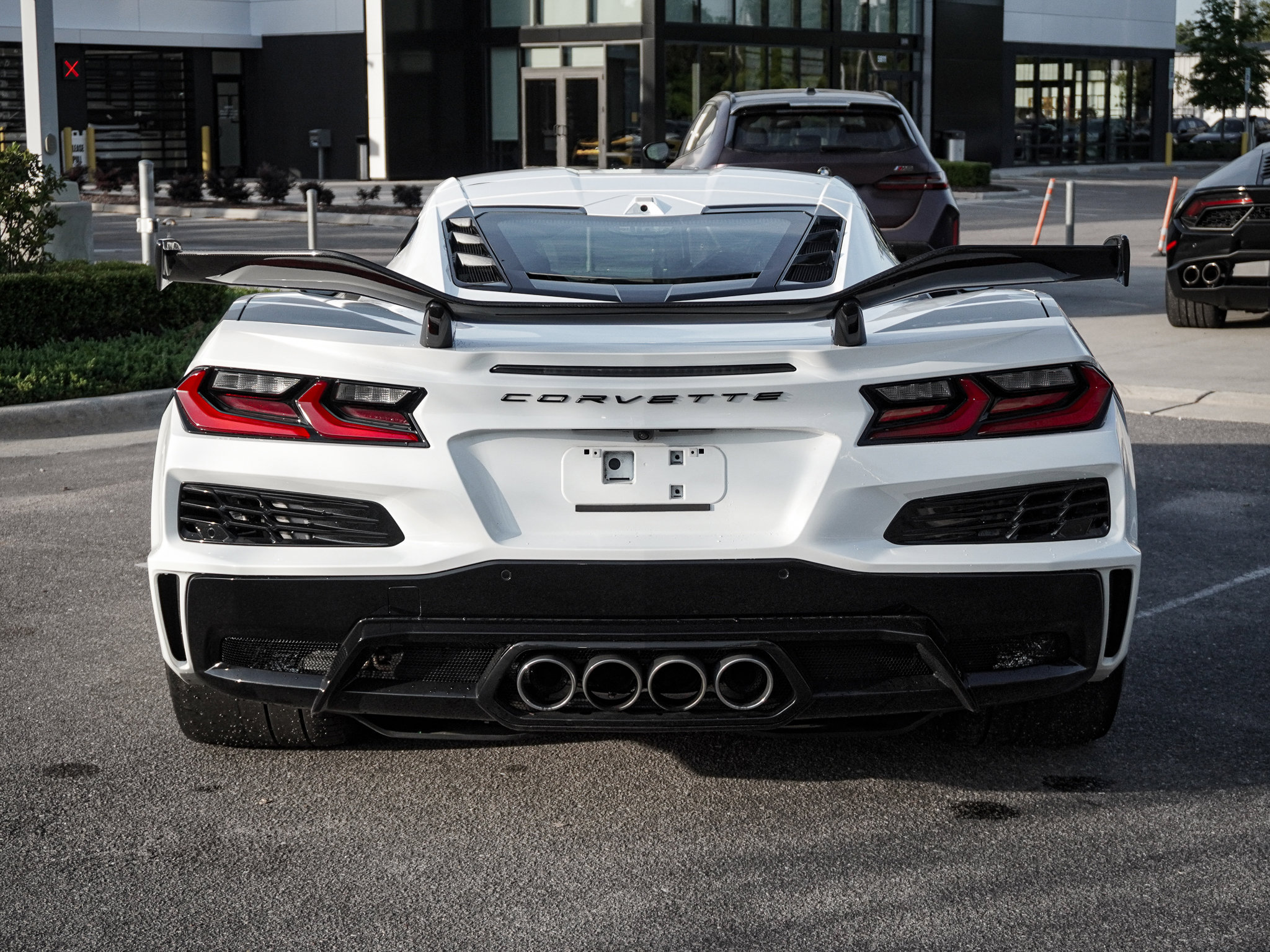 Used 2024 Chevrolet Corvette Z06 w/ Z07 Performance Package RWD image 9