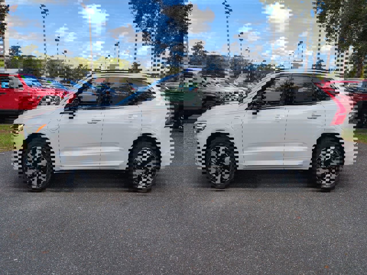 New 2025 Volvo XC60 T8 Plus w/ Protection Package Premier image 7