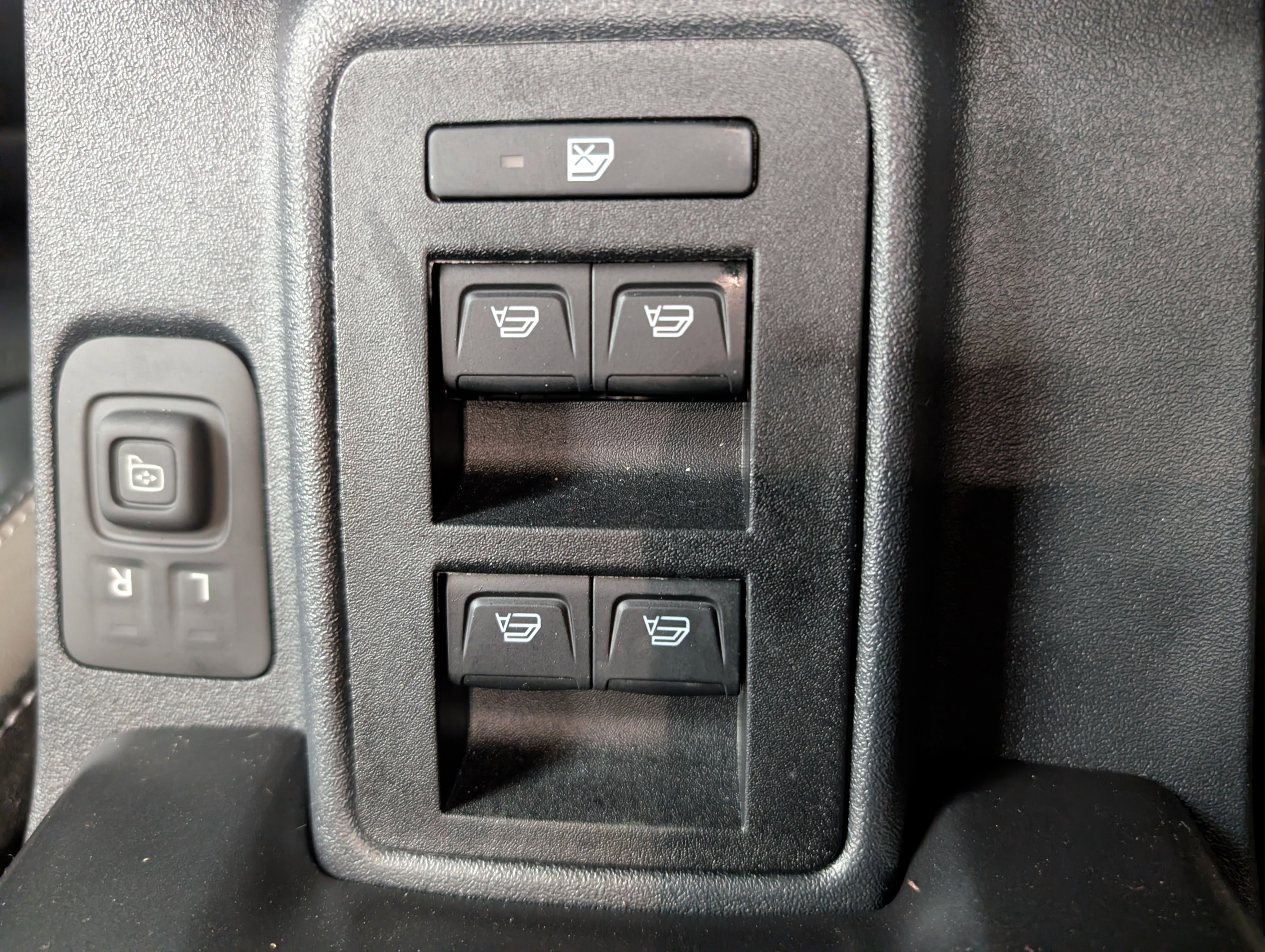 New 2026 Ford Bronco Outer Banks image 12