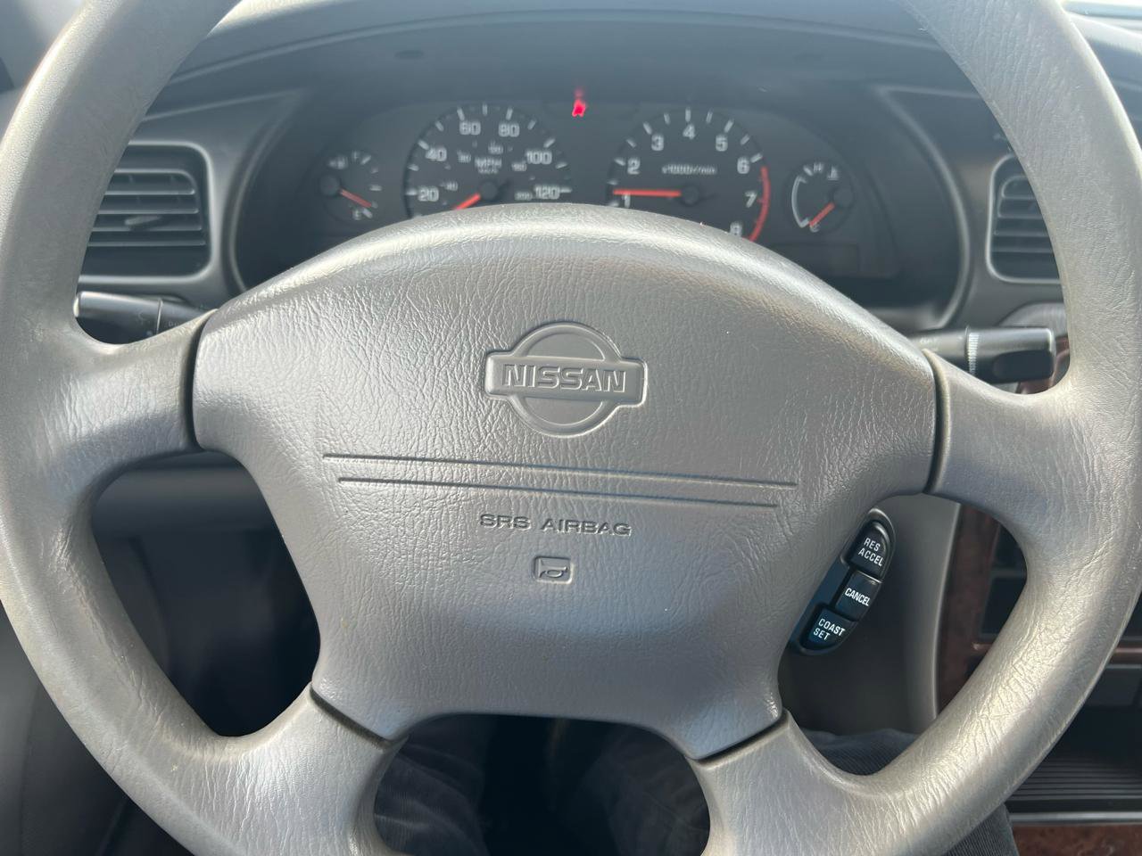 Used 2001 Nissan Altima GXE image 16