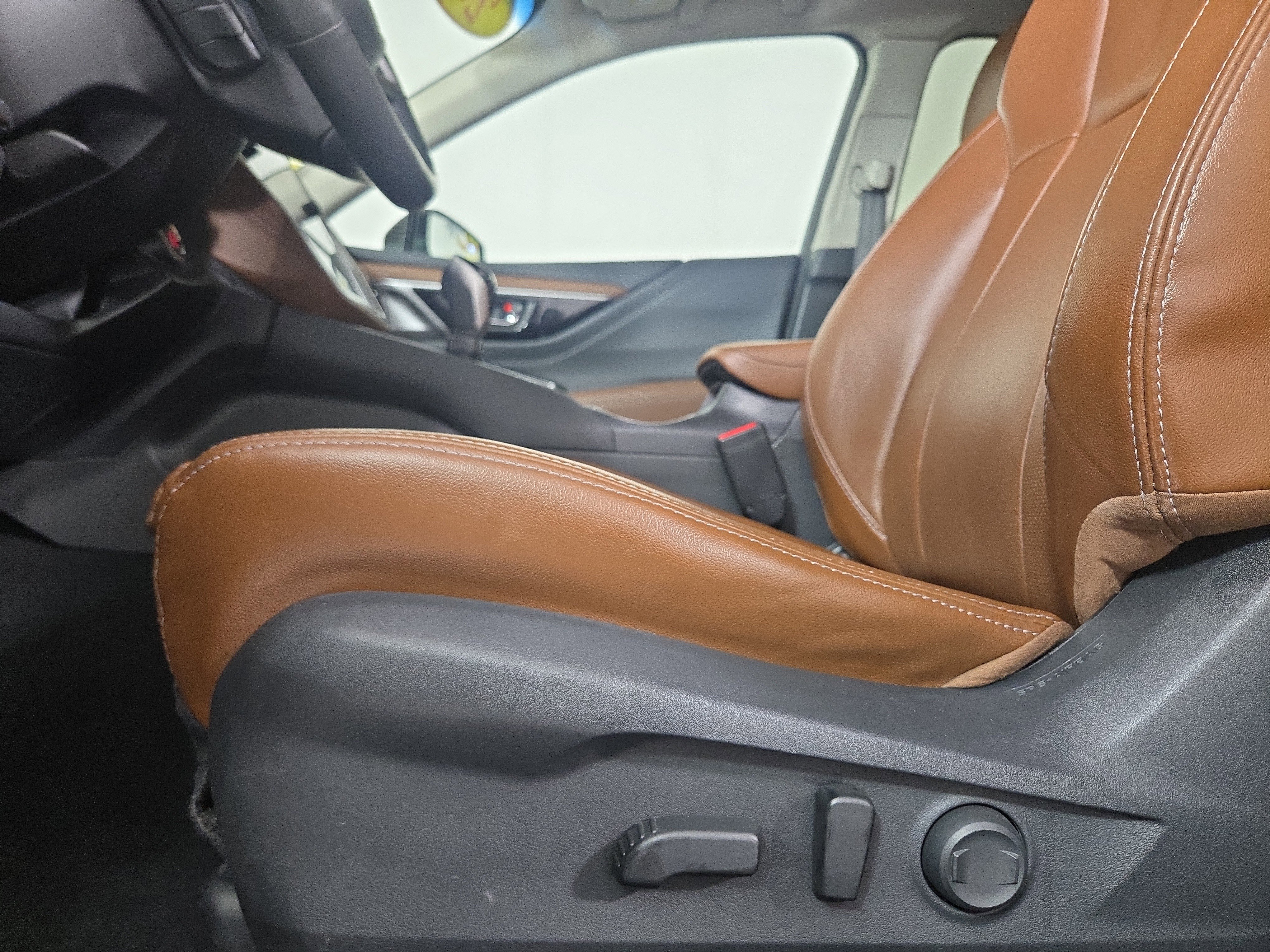 Used 2020 Subaru Outback Touring image 33