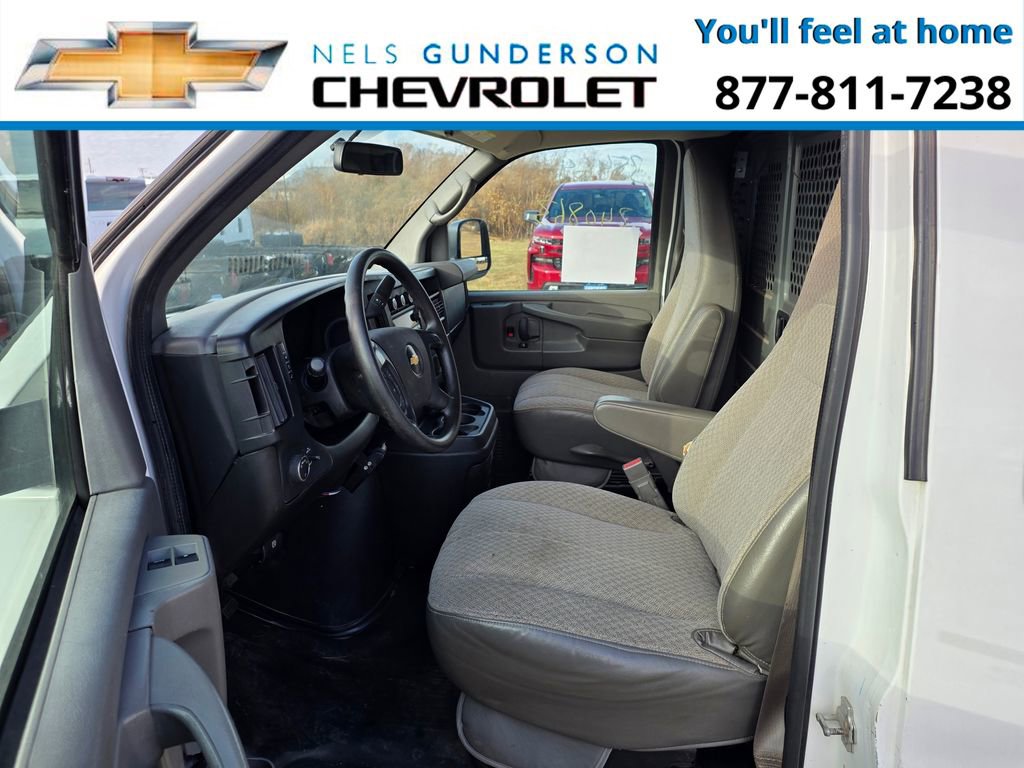 Used 2015 Chevrolet Express 3500 Extended image 11