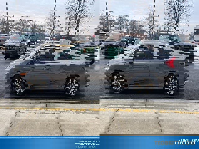 Used 2016 Honda Civic EX image 4