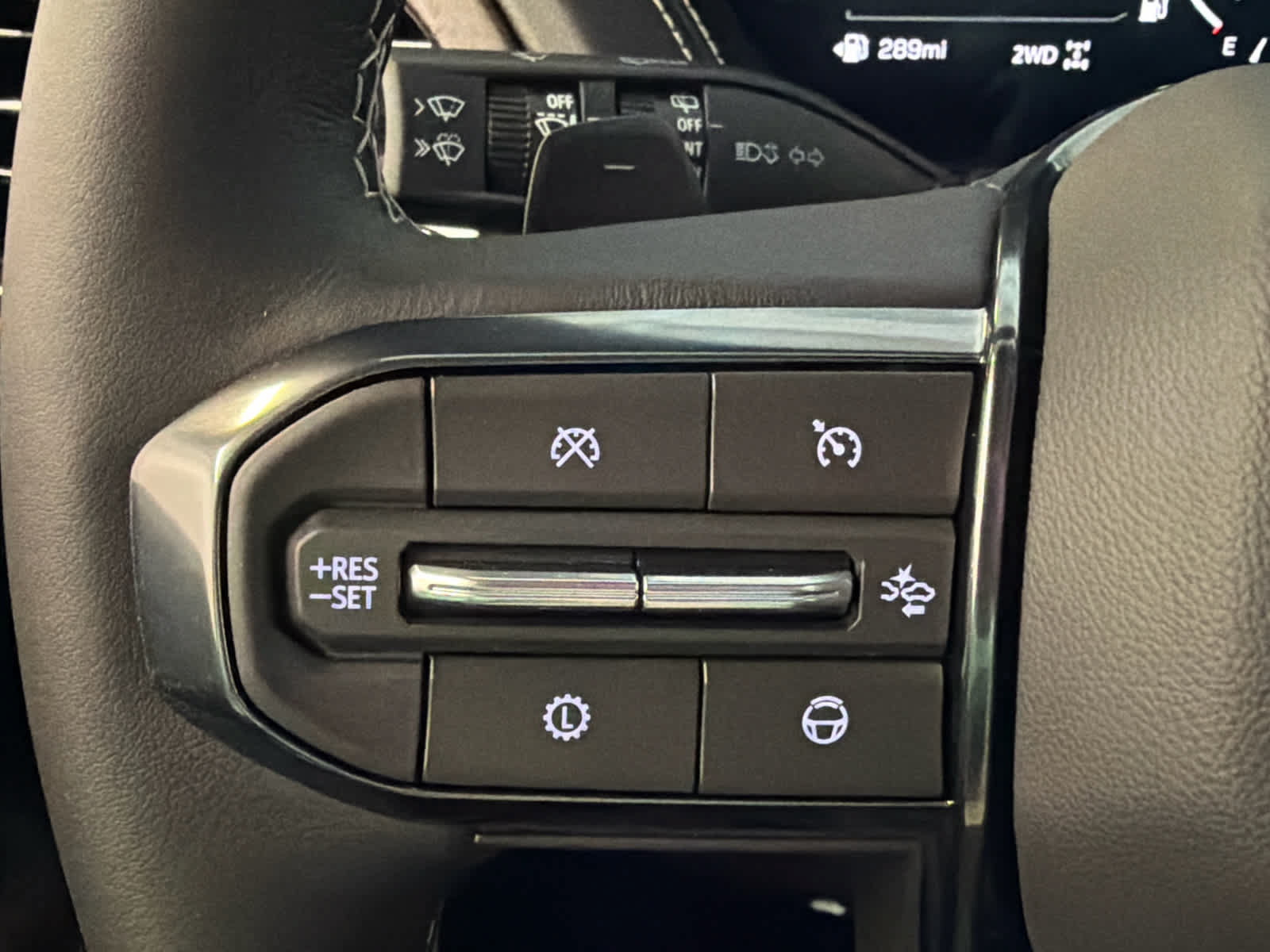 New 2026 GMC Yukon Denali Ultimate AWD/4WD image 39