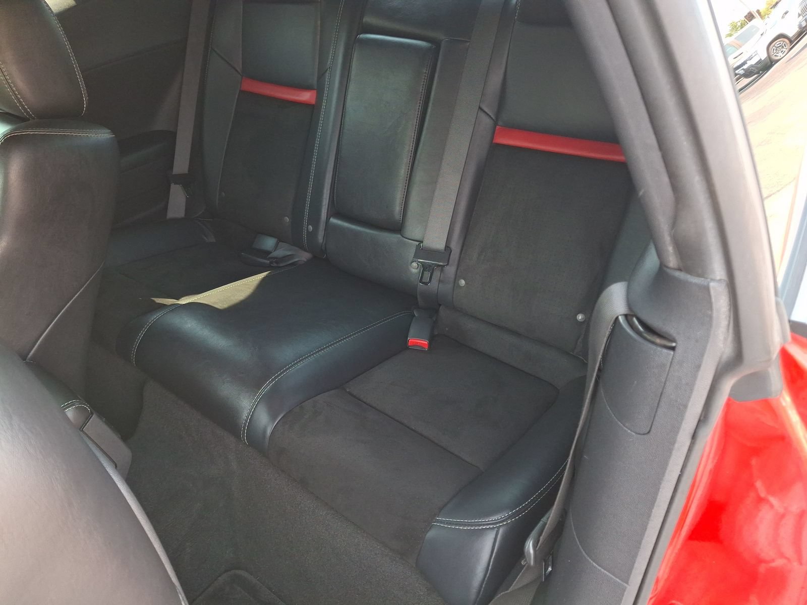 Used 2009 Dodge Challenger SRT8 w/ SRT Option Group II RWD image 17