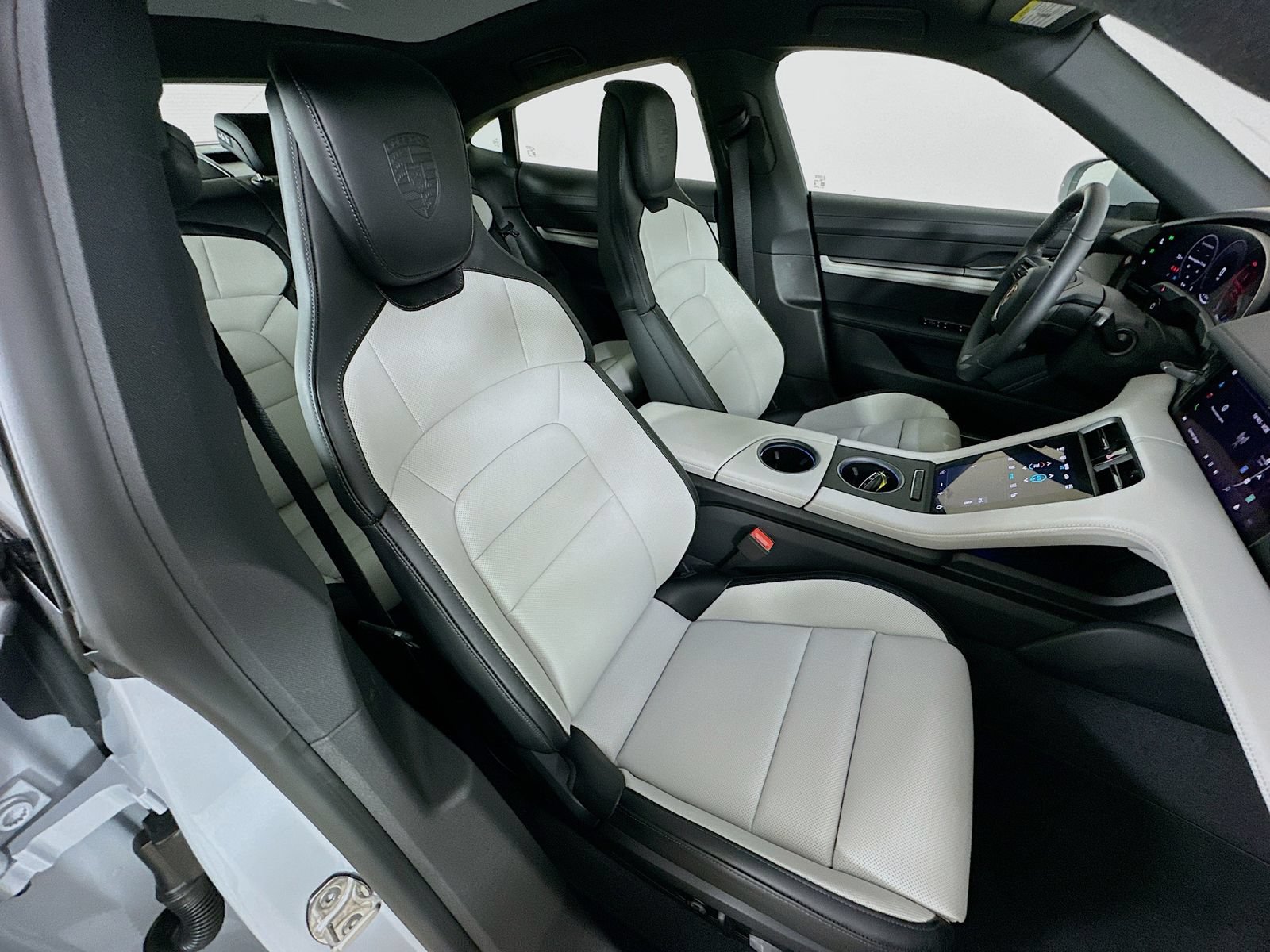 New 2026 Porsche Taycan AWD/4WD image 44