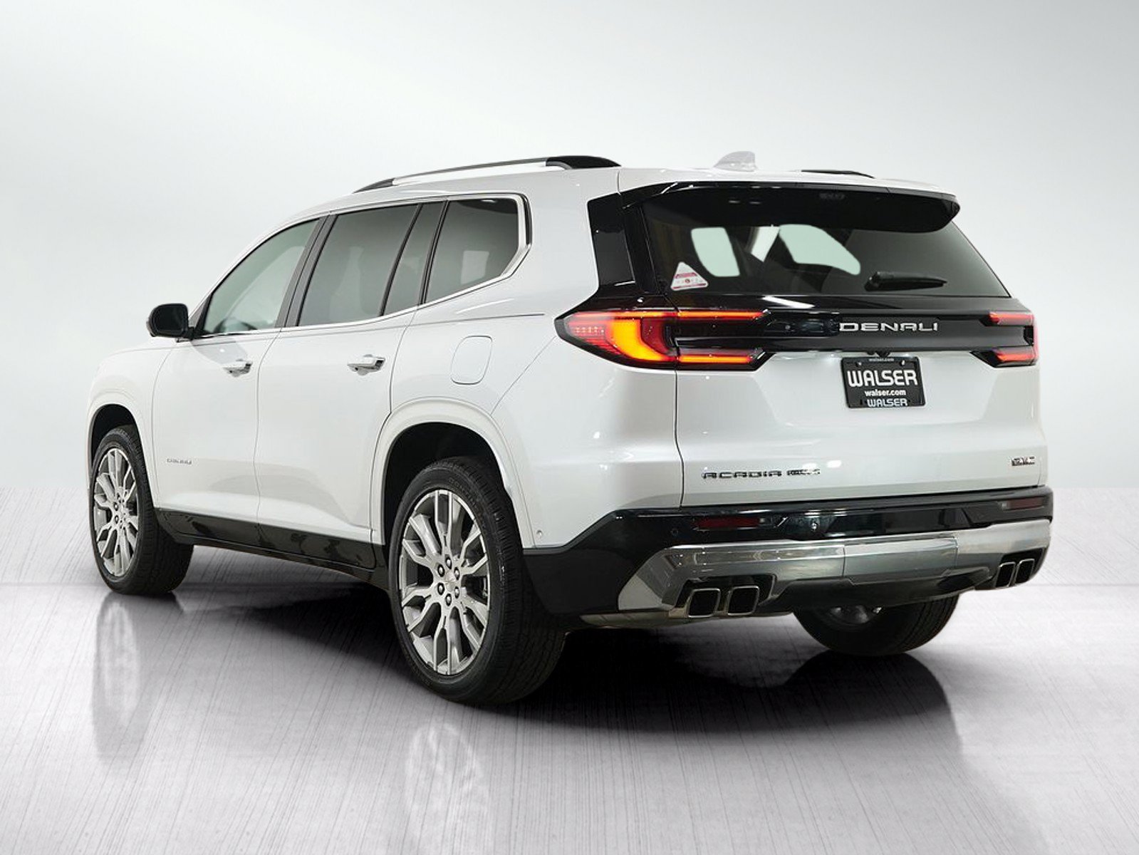 Used 2025 GMC Acadia Denali w/ Super Cruise Package AWD/4WD image 3