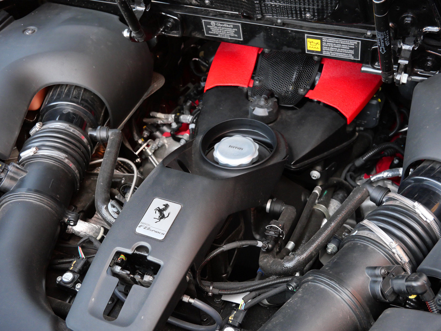 Used 2023 Ferrari F8 Tributo RWD image 28