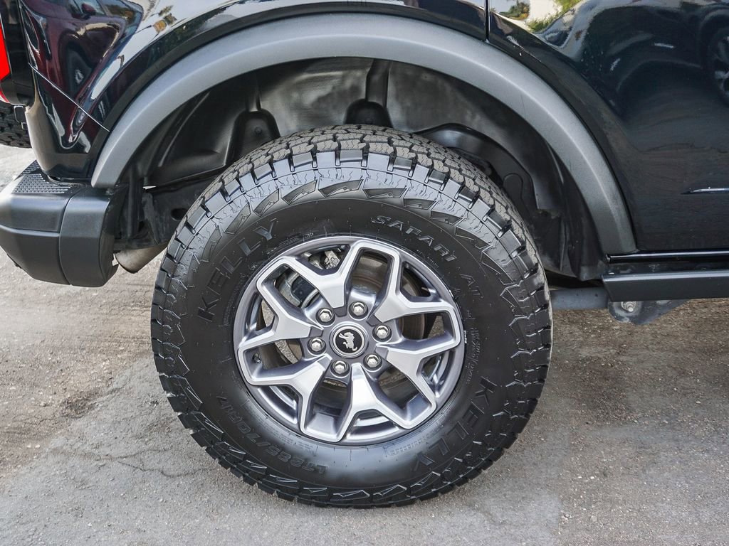Used 2023 Ford Bronco Badlands image 9