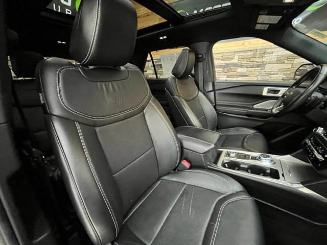 Used 2020 Ford Explorer ST w/ ST Street Pack AWD/4WD image 17