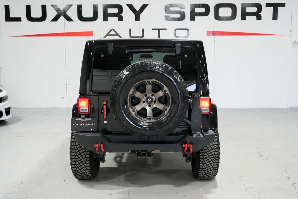 Used 2017 Jeep Wrangler Unlimited Rubicon image 4