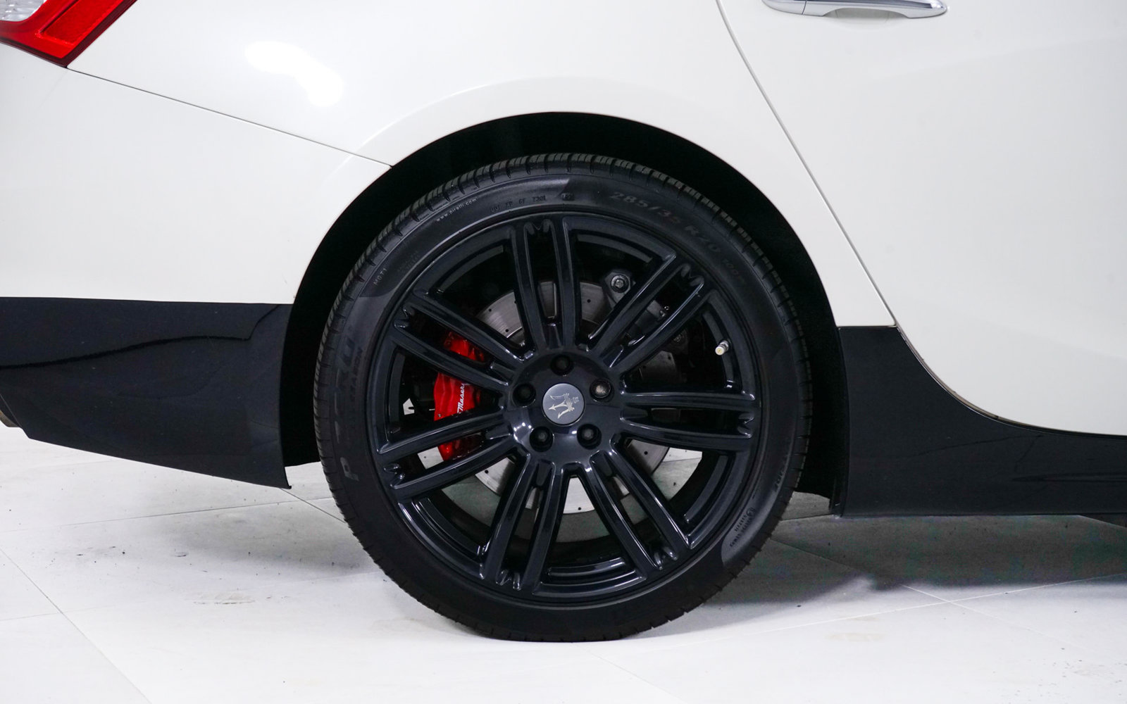 Used 2018 Maserati Ghibli S GranSport Q4 AWD/4WD image 13