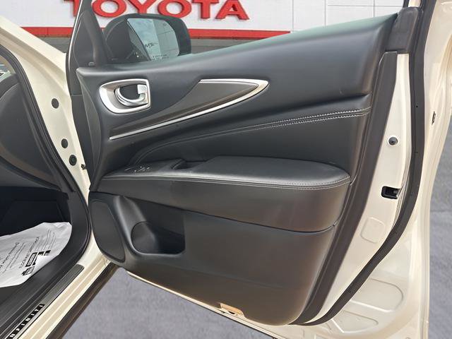 Used 2019 INFINITI QX60 Luxe w/ Essential Package image 11