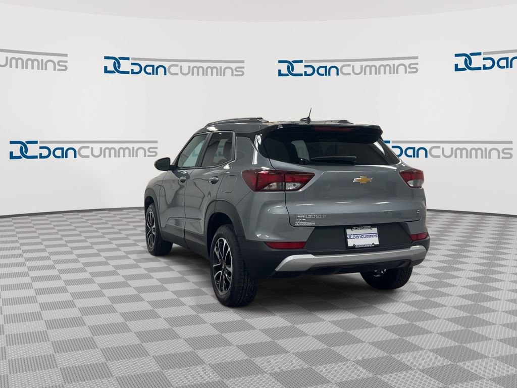 Used 2025 Chevrolet TrailBlazer LT AWD/4WD image 7