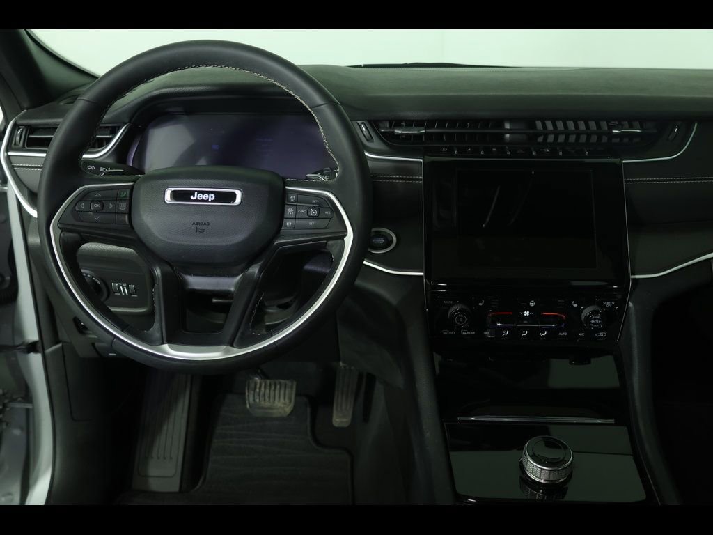 Used 2024 Jeep Grand Cherokee Altitude image 21