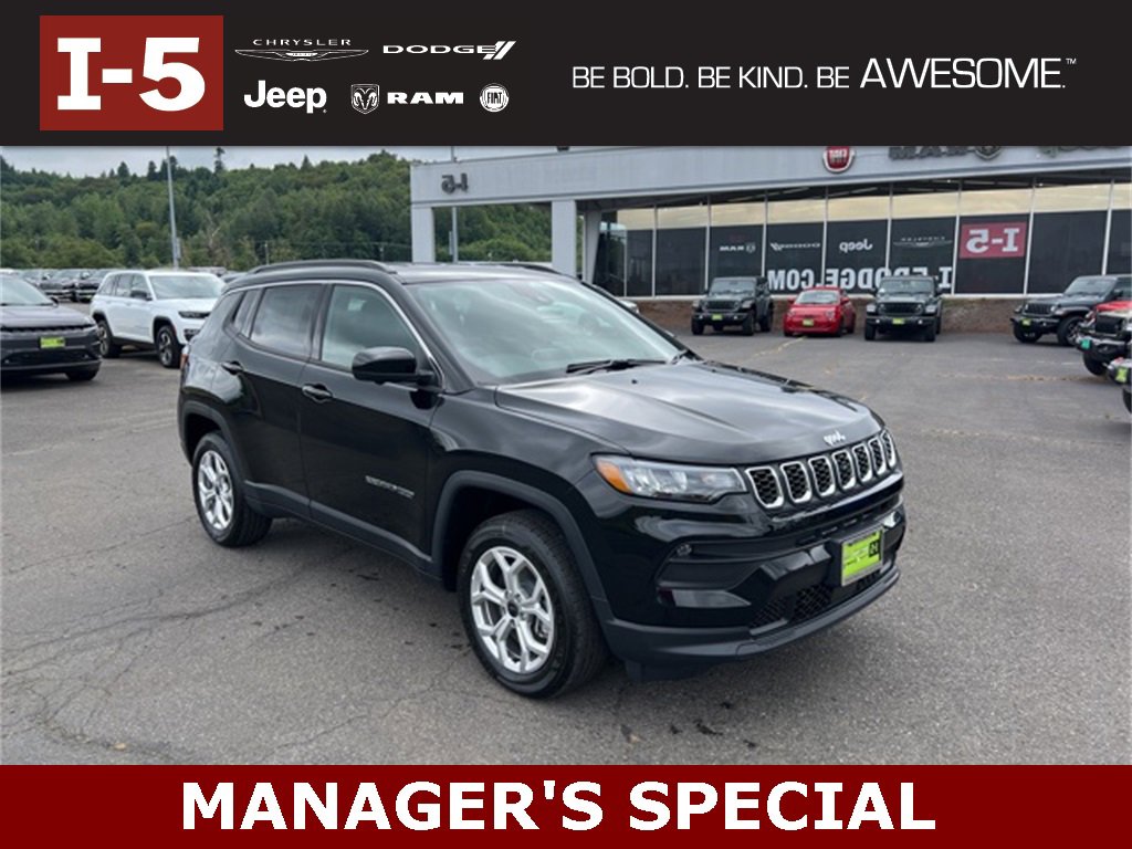 New 2025 Jeep Compass Latitude w/ Convenience Group