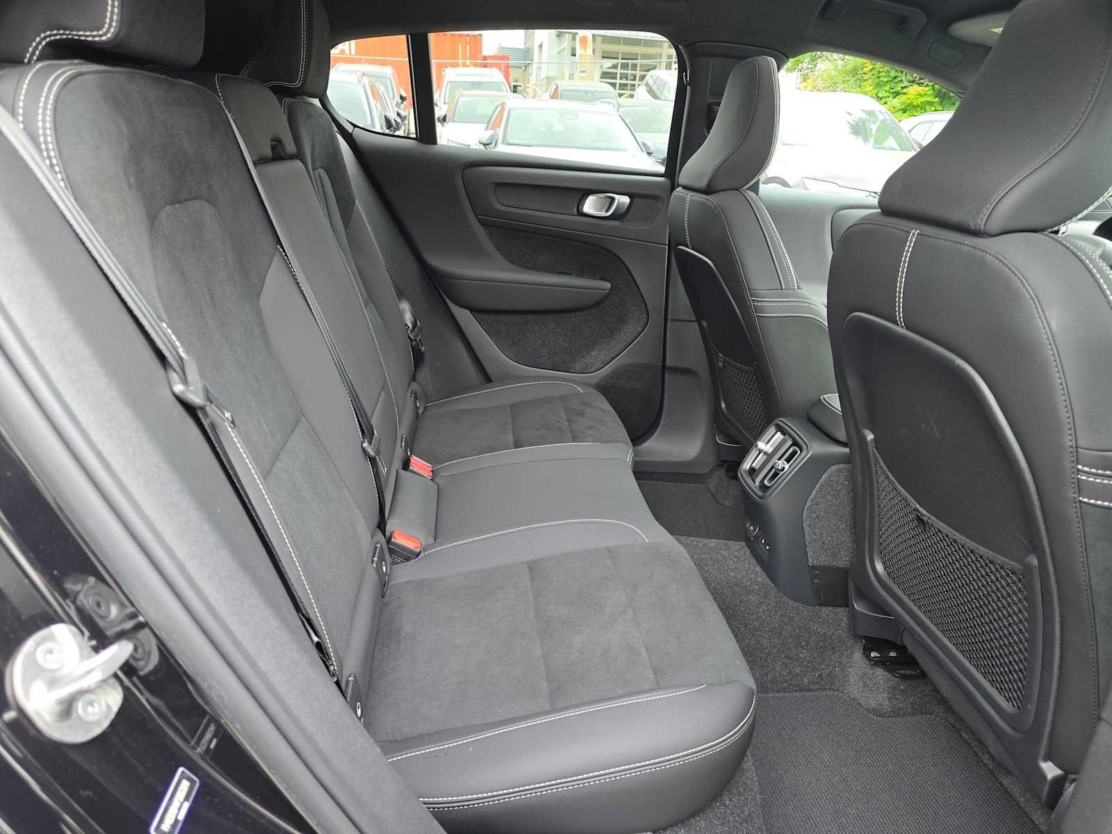 Certified 2023 Volvo C40 P8 Recharge Ultimate w/ Protection Package Premier AWD/4WD image 13