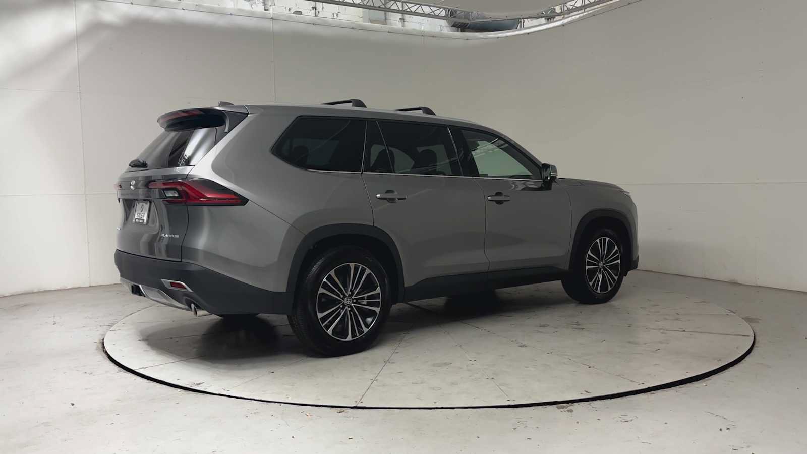 Used 2026 Toyota Grand Highlander AWD Hybrid image 4