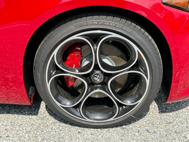 New 2026 Alfa Romeo Giulia AWD w/ Driving Assist Package image 12