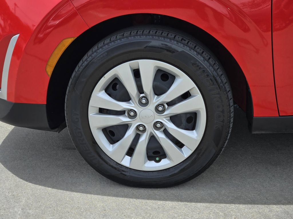 Certified 2023 Kia Soul LX FWD image 17