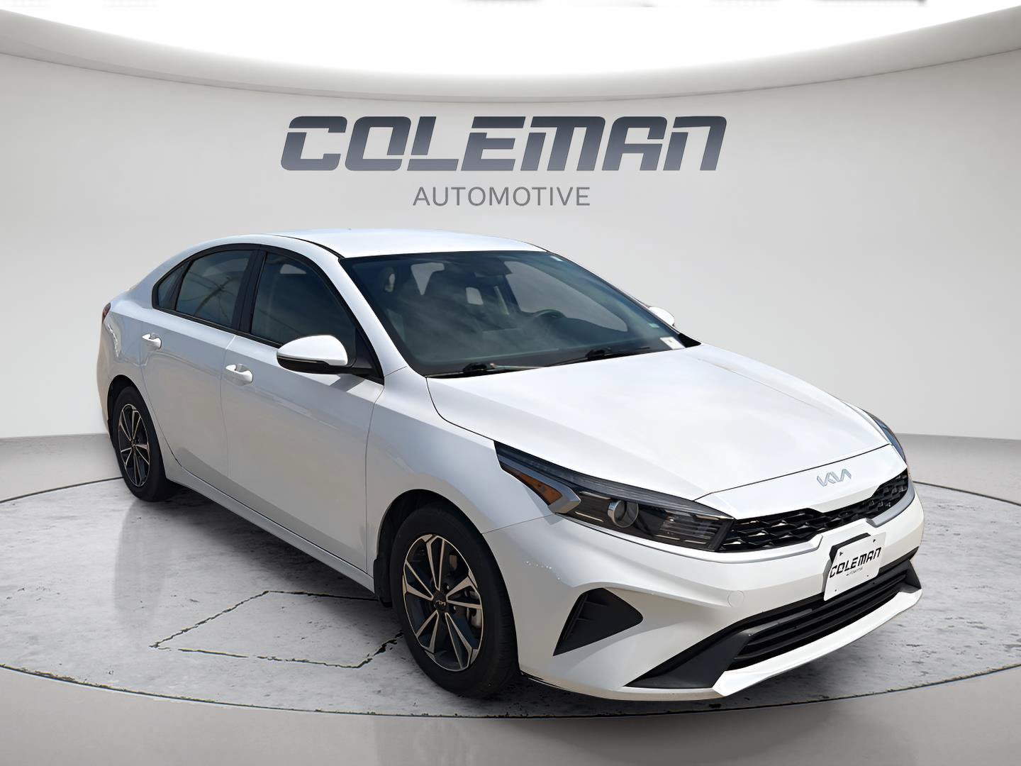 Used 2024 Kia Forte LXS w/ LXS Technology Package FWD image 12