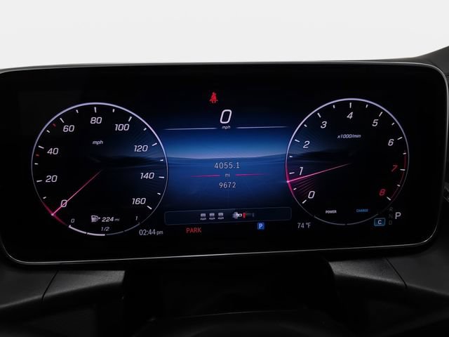 Used 2025 Mercedes-Benz GLC 300 4MATIC image 19