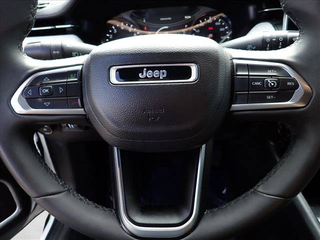 Used 2024 Jeep Compass Latitude AWD/4WD image 15