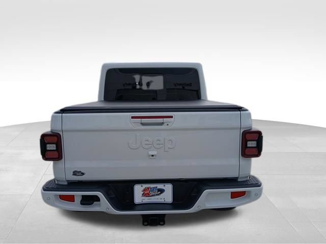 Used 2023 Jeep Gladiator Overland AWD/4WD image 4