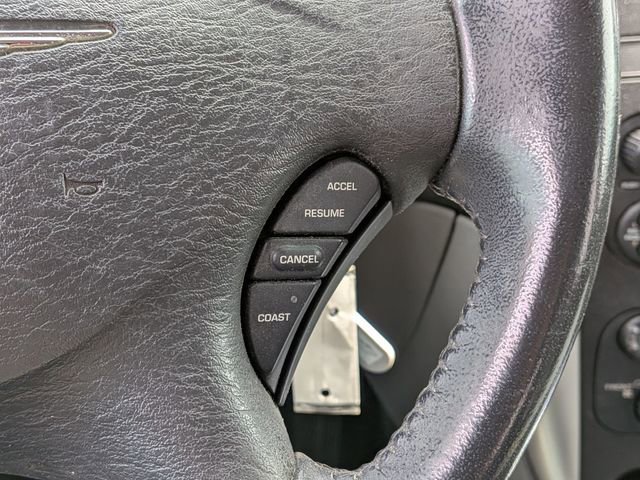 Used 2005 Chrysler Town & Country Touring image 13