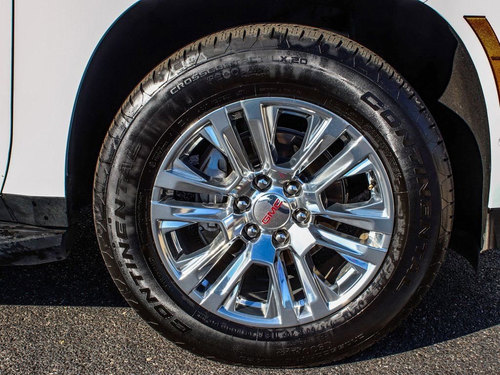 Used 2025 GMC Yukon Denali image 7