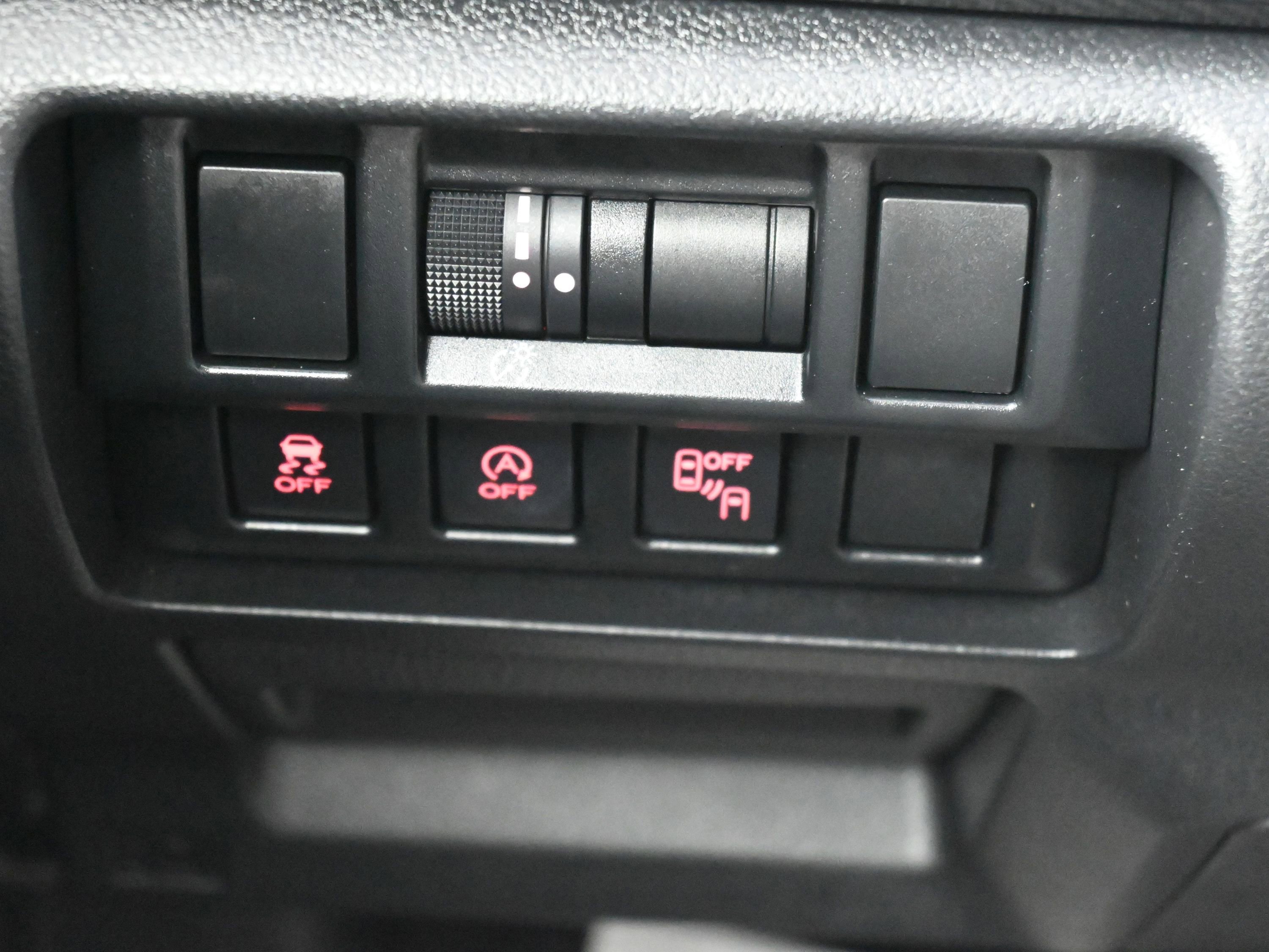 Used 2023 Subaru Crosstrek 2.0i Premium image 31