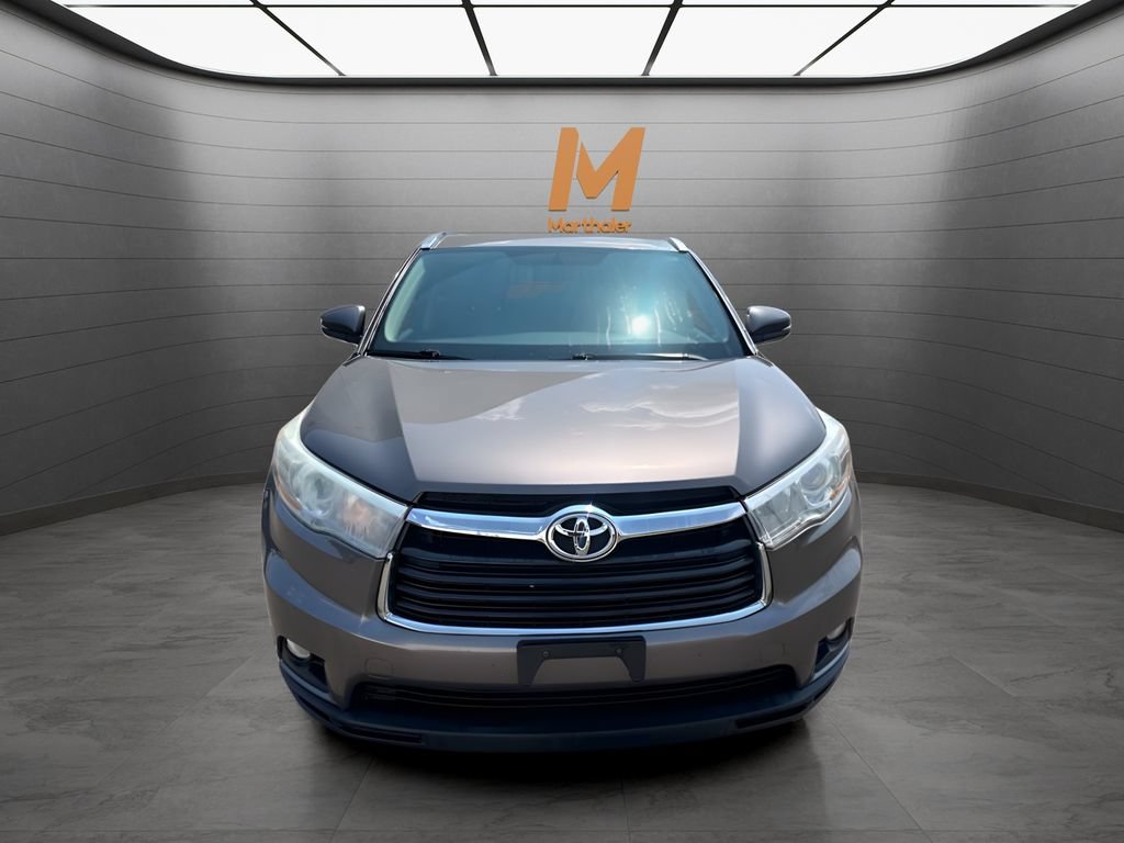 Used 2015 Toyota Highlander XLE AWD/4WD image 8