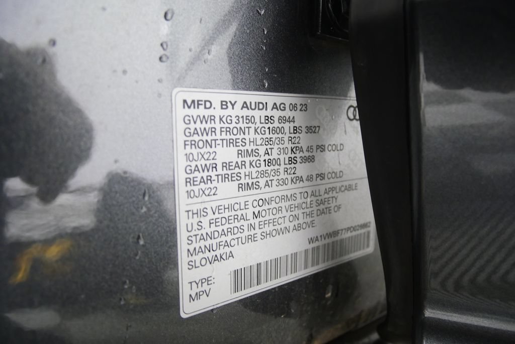 Used 2023 Audi SQ7 Prestige AWD/4WD image 28
